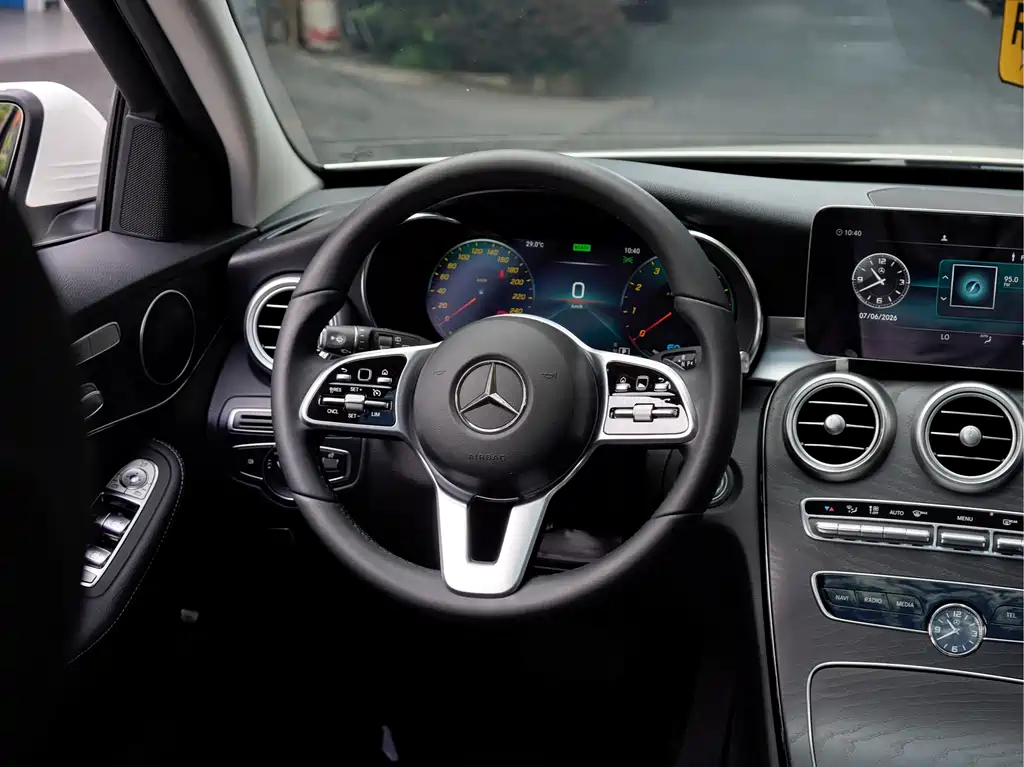 Mercedes-Benz C-Class 2021 — фото 16