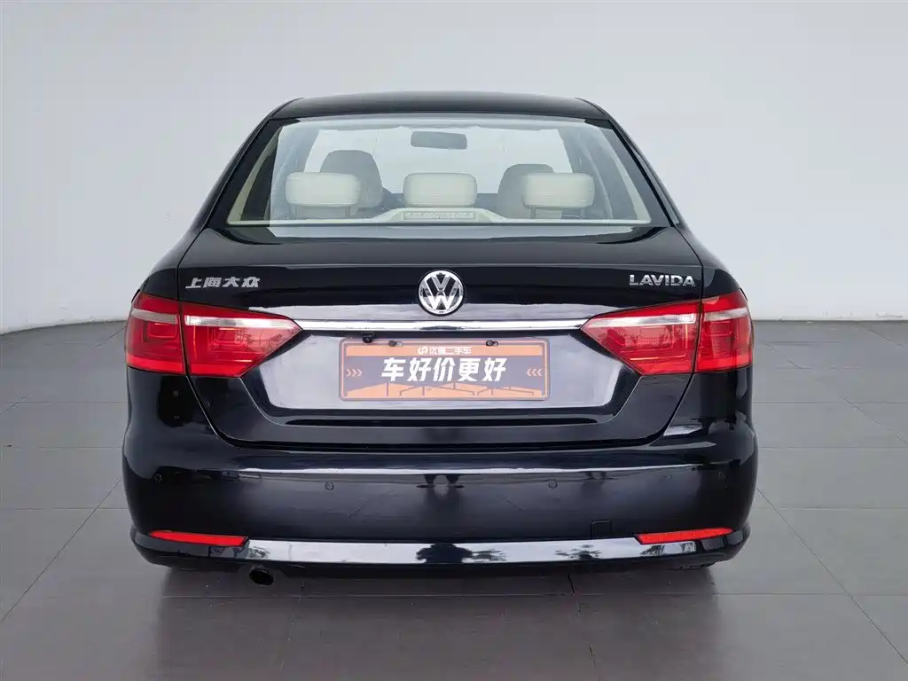 Volkswagen Lavida 2013