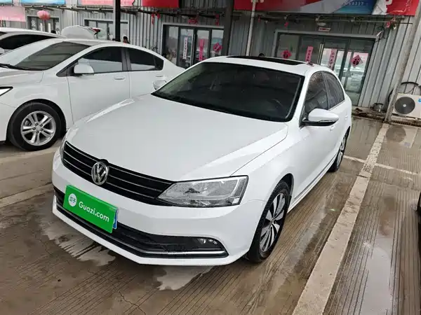 Volkswagen Sagitar 2018