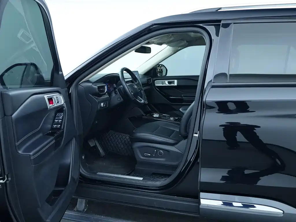 Ford Explorer 2021 — фото 16