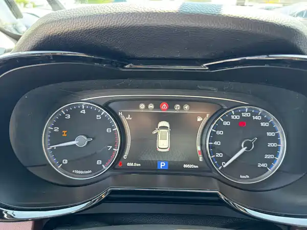 GAC Trumpchi GS8 2018