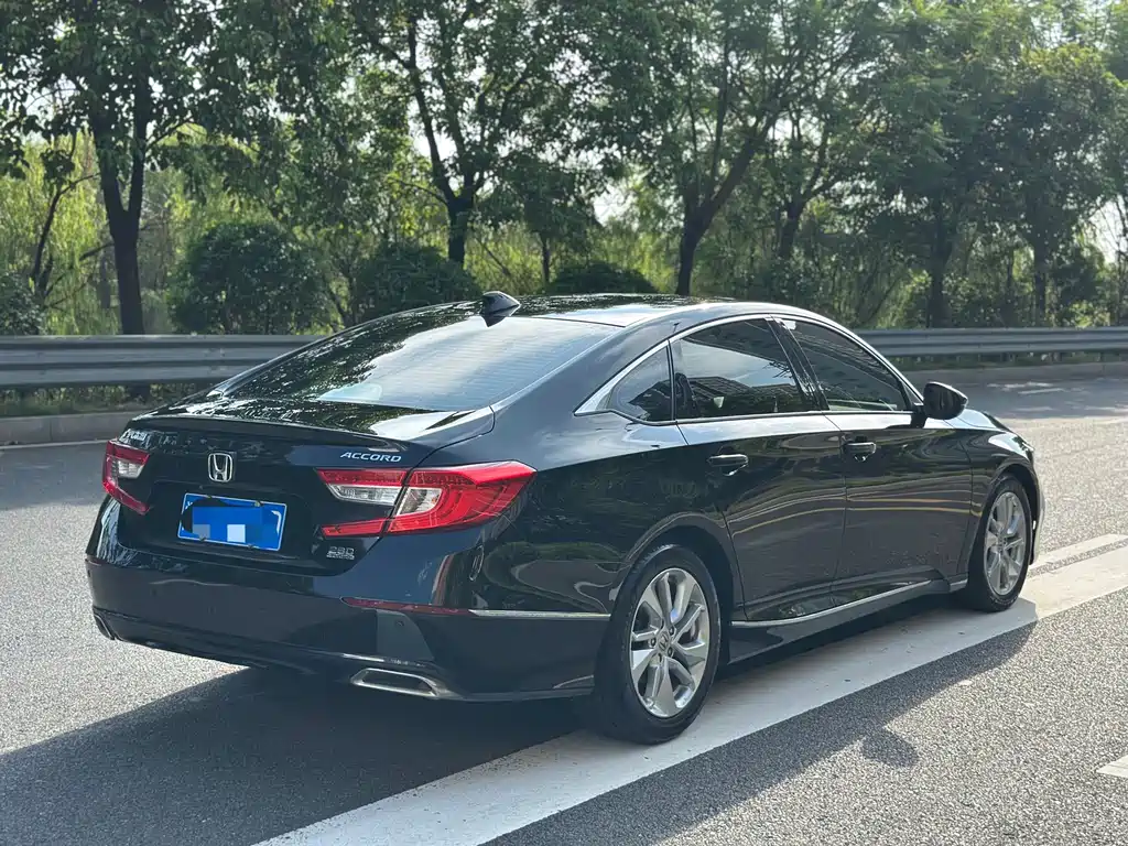 Honda Accord 2020 — фото 9