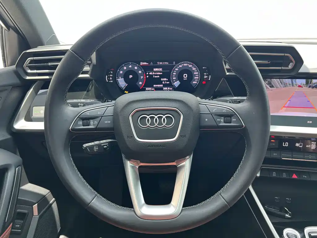 Audi A3 2025 — фото 8