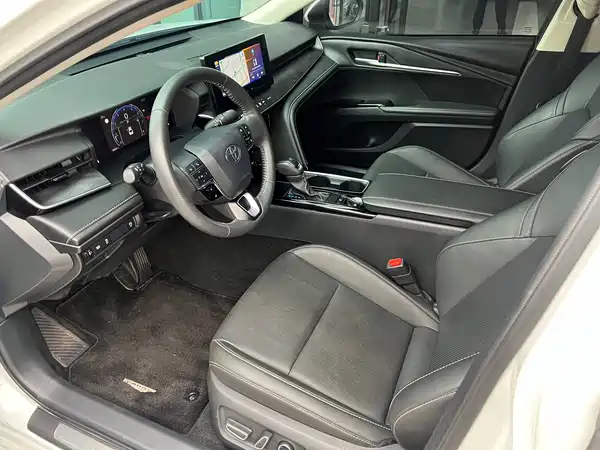 Toyota Camry 2024