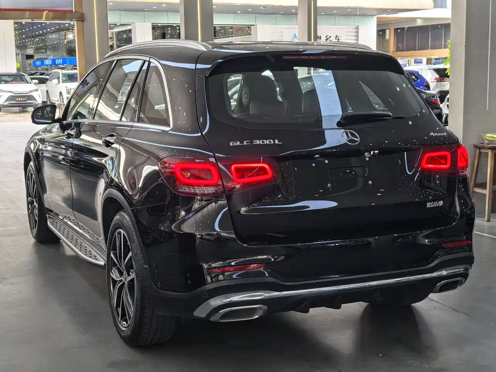 Mercedes-Benz GLC 2021 — фото 11
