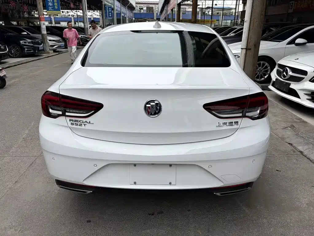 Buick Regal 2021 — фото 12