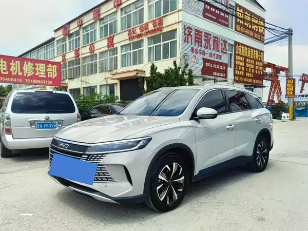 BYD Sealion 05 DM-i 2025