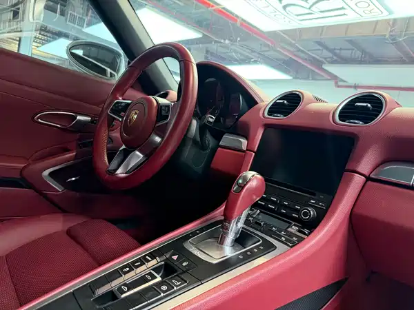 Porsche 718 2017