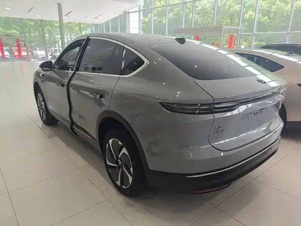 NIO EC7 2024
