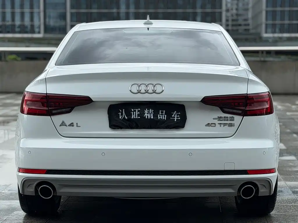 Audi A4L 2018 — фото 4