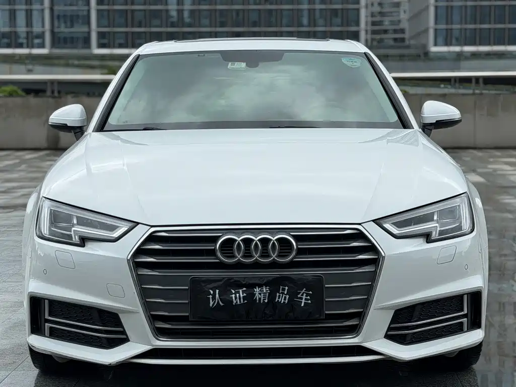 Audi A4L 2018 — фото 2