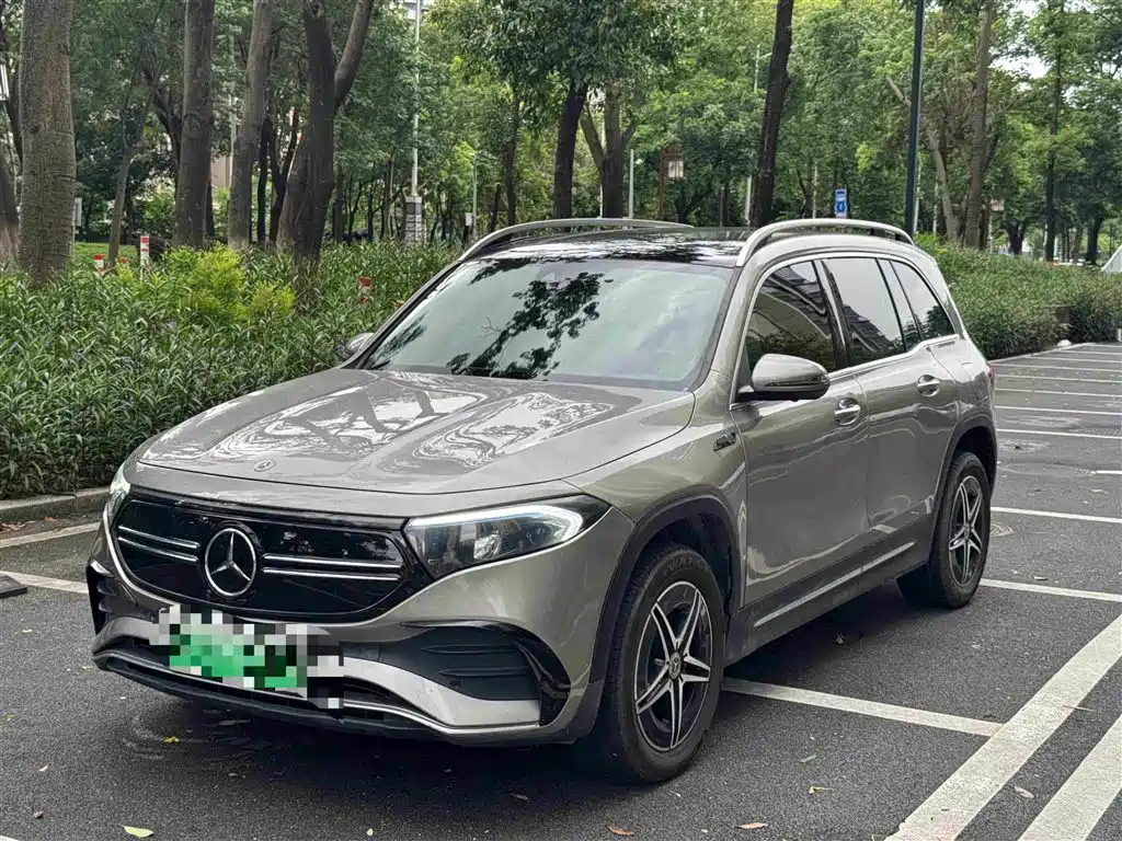 Mercedes-Benz EQB 2022