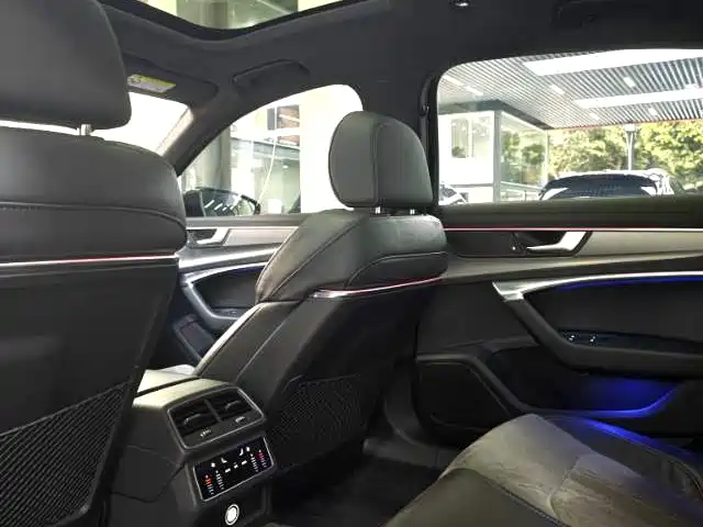 Audi A6L 2022