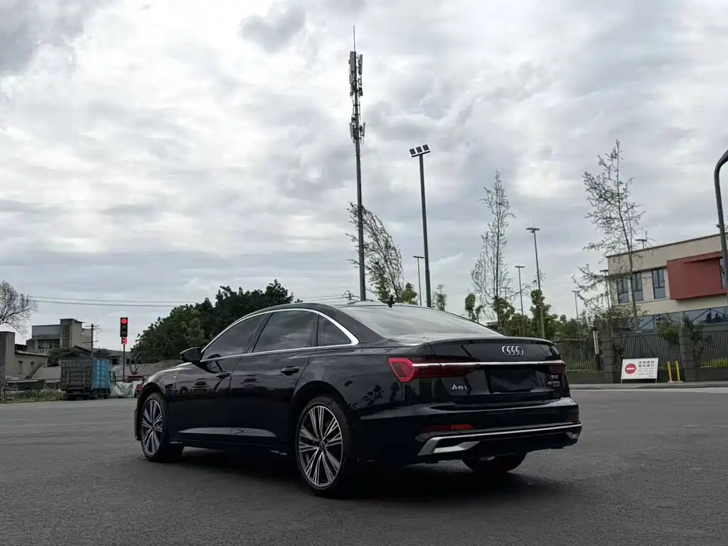 Audi A6L 2024 — фото 9