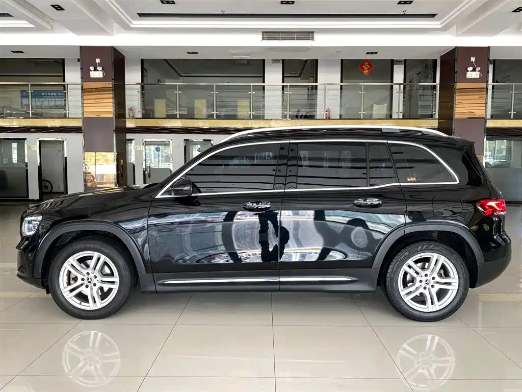 Mercedes-Benz GLB 2021 — фото 4
