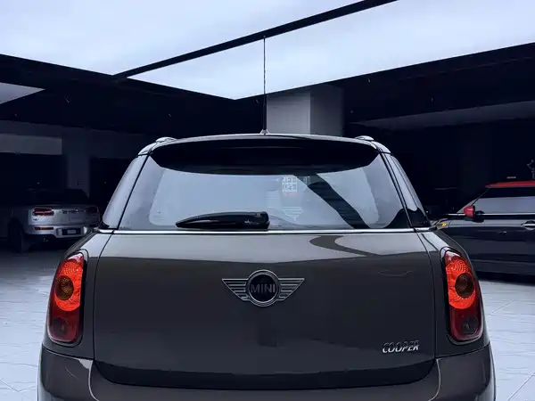MINI Countryman 2011