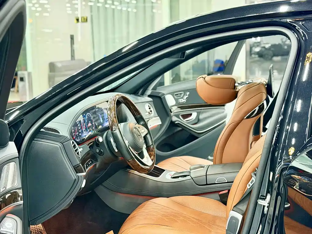 Mercedes-Benz Maybach S-Class 2020 — фото 6