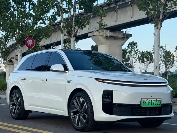 Li Auto L6 2024