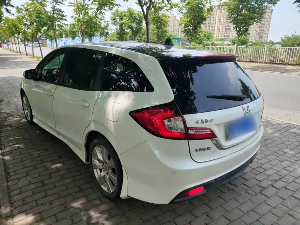Honda Jade 2016 — фото 5