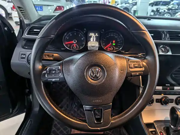 Volkswagen Magotan 2014