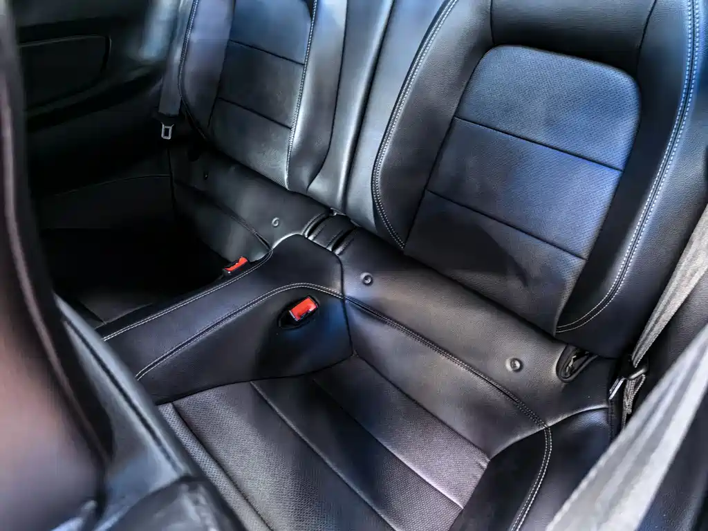 Ford Mustang 2020 — фото 11