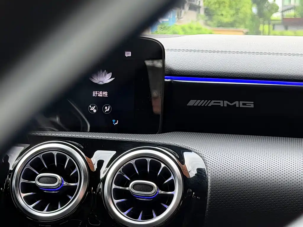 Mercedes-Benz A-Class AMG 2021 — фото 12