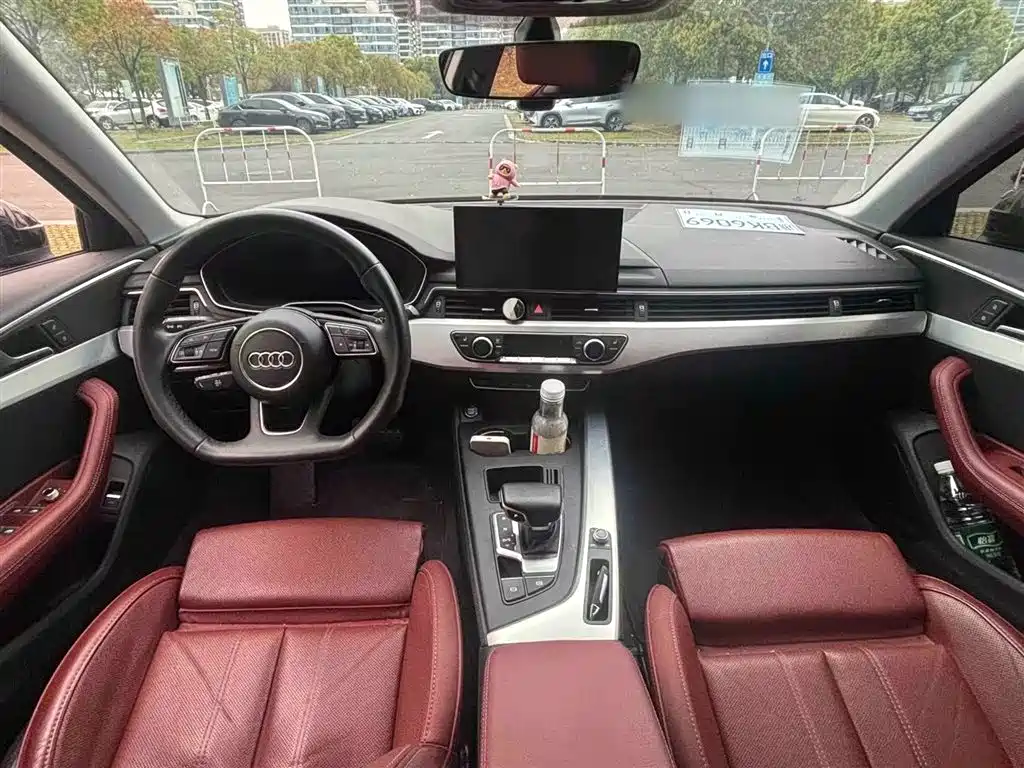 Audi A4L 2022 — фото 13
