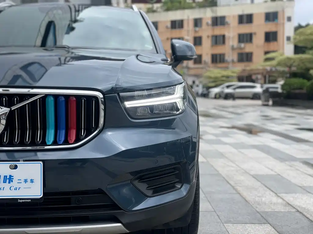 Volvo XC40 2019 — фото 3