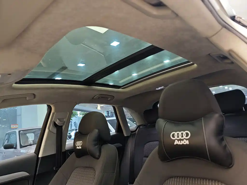 Audi Q3 2015 — фото 13