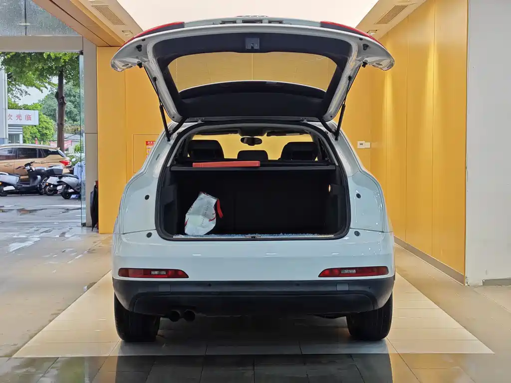 Audi Q3 2015 — фото 28
