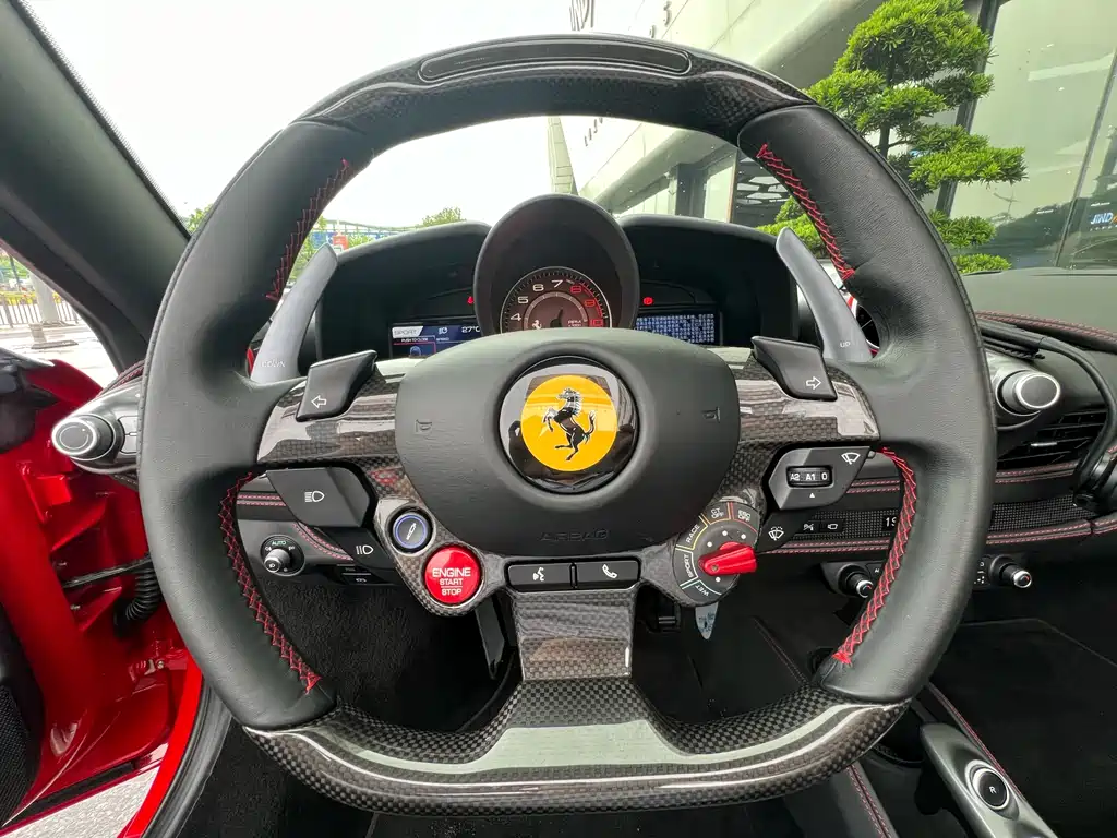 Ferrari F8 2023 — фото 8