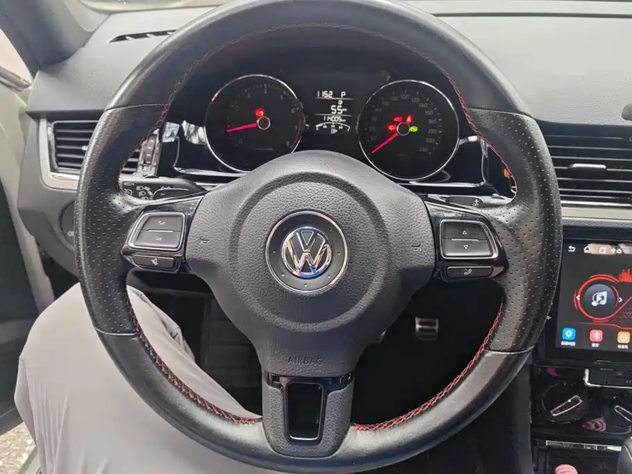 Volkswagen Bora 2015 — фото 15