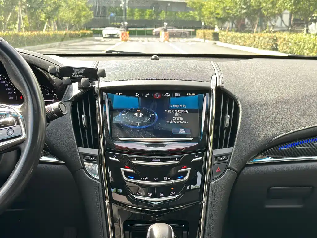 Cadillac ATS-L 2019 — фото 16