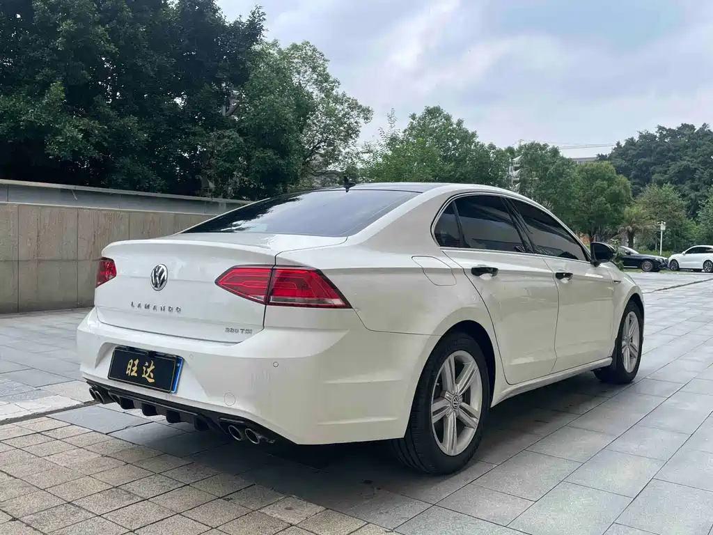 Volkswagen Lamando 2015