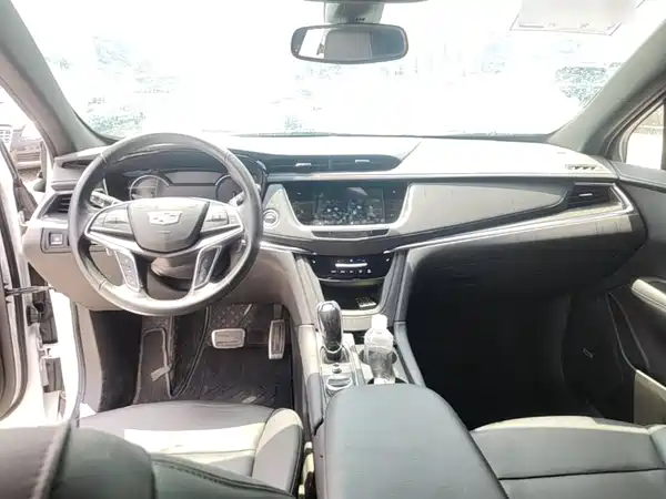 Cadillac XT5 2024