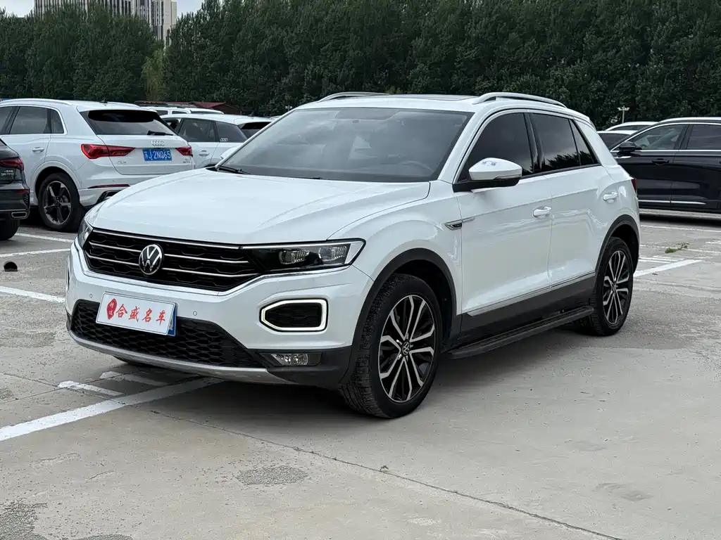 Volkswagen T-Roc 2022 — фото 1