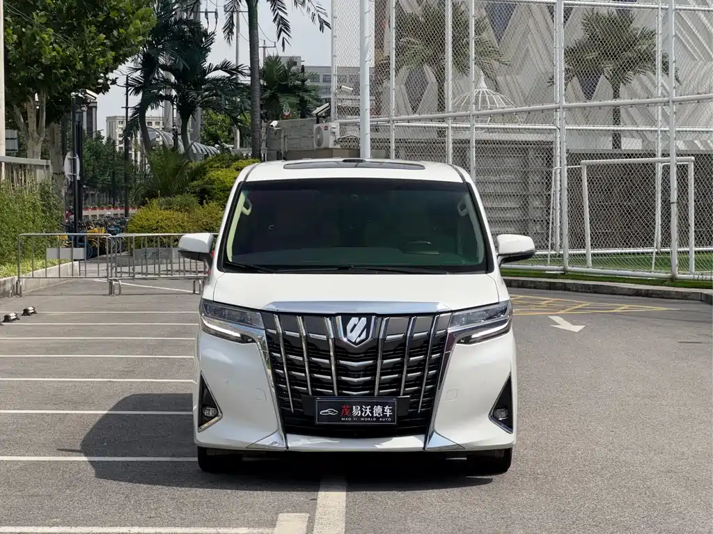 Toyota Alphard 2019 — фото 2