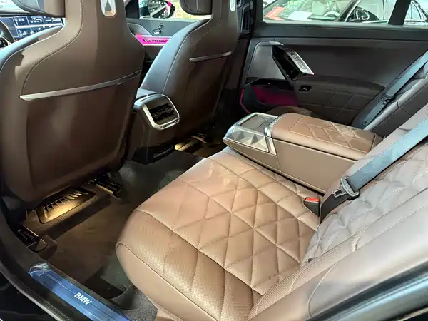 BMW 7 Series 2025