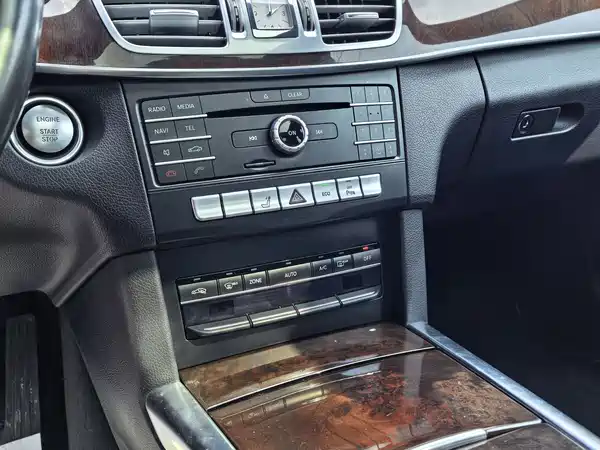 Mercedes-Benz E-Class 2015