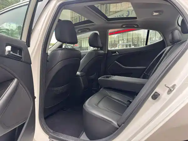 Kia K5 2013