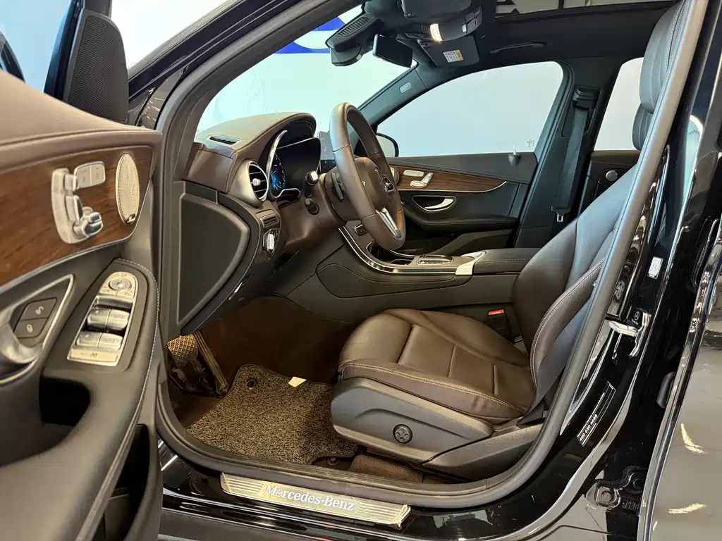 Mercedes-Benz GLC 2021