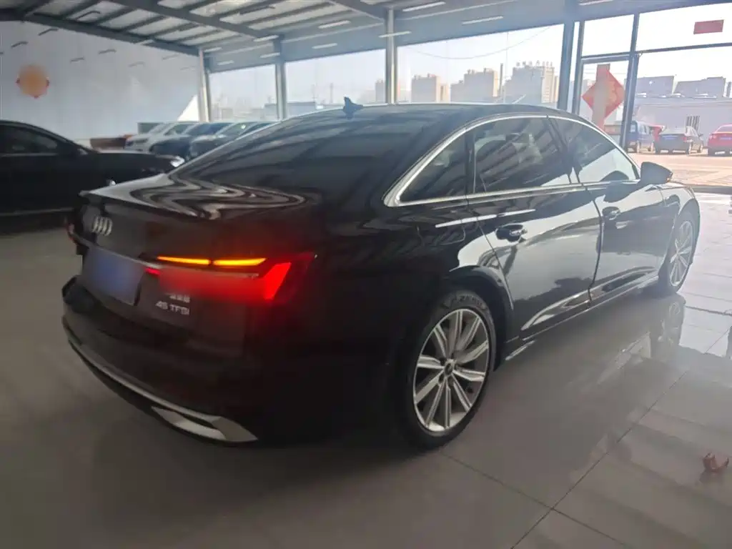 Audi A6L 2023 — фото 5