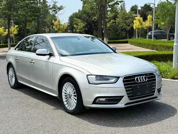 Audi A4L 2016