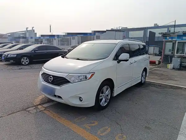 Nissan Quest 2015