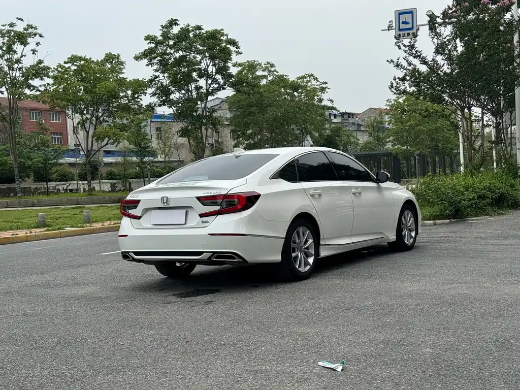 Honda Accord 2023 — фото 13