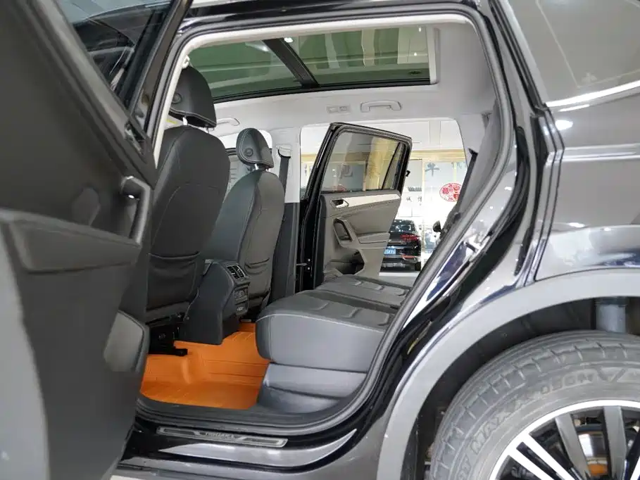 Volkswagen Tiguan L 2020