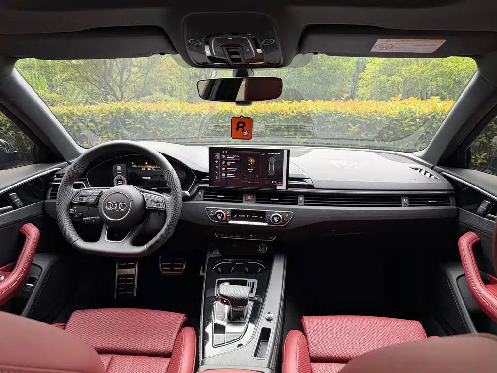 Audi A4L 2025