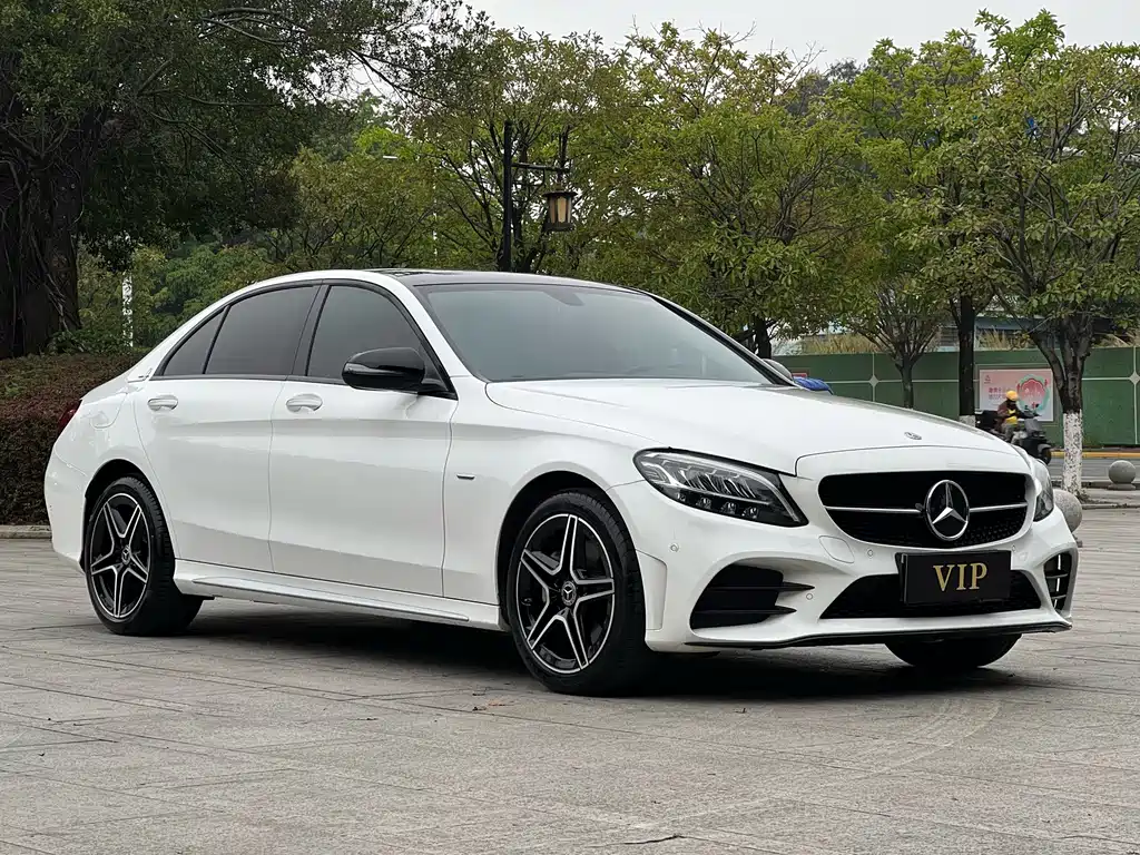 Mercedes-Benz C-Class 2021