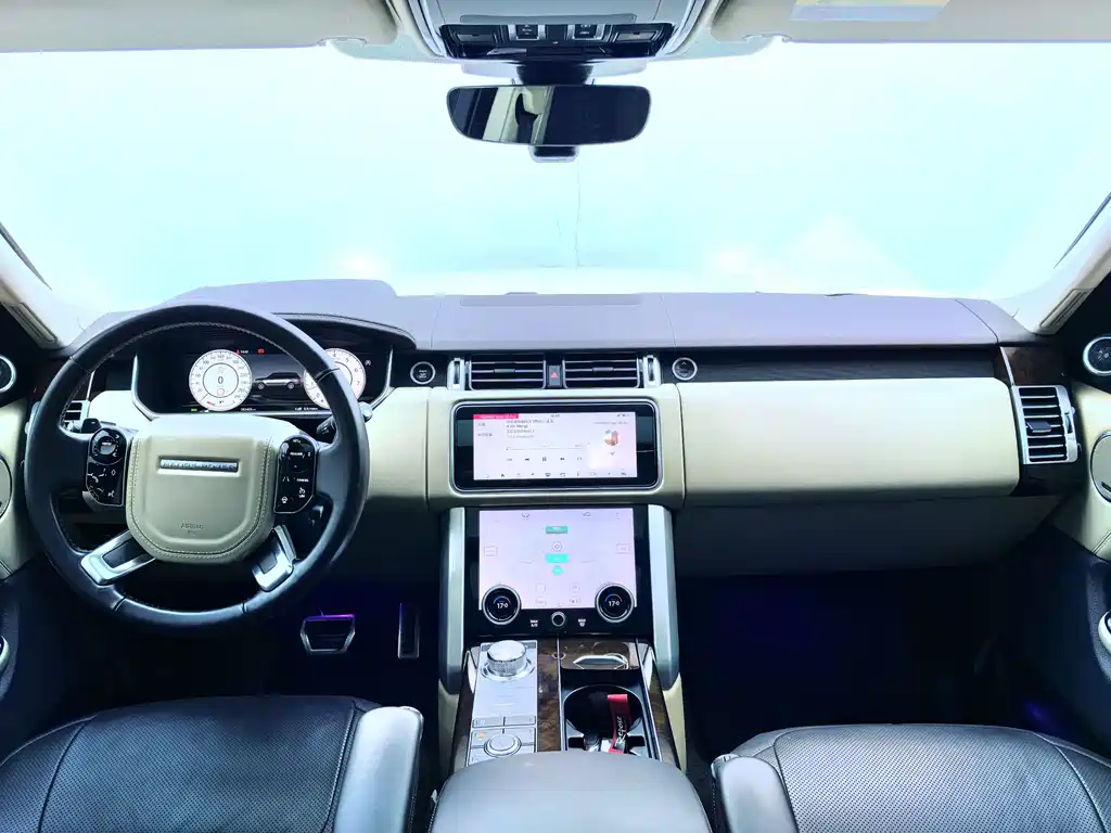 Land Rover Range Rover 2020 — фото 11