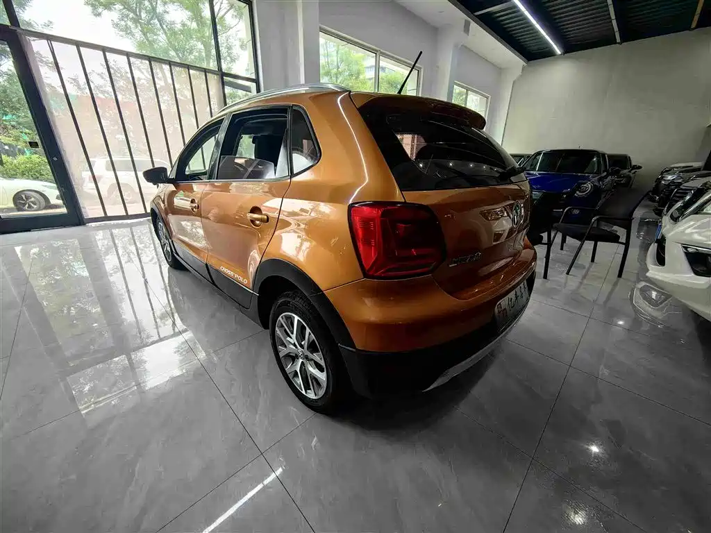 Volkswagen Polo 2015